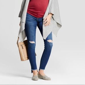 Ingrid & Isabel Maternity Skinny Jeans